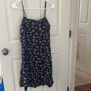 Flower pattern spaghetti strap dress